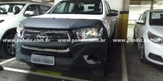 Capa Frontal Toyota Hilux 19